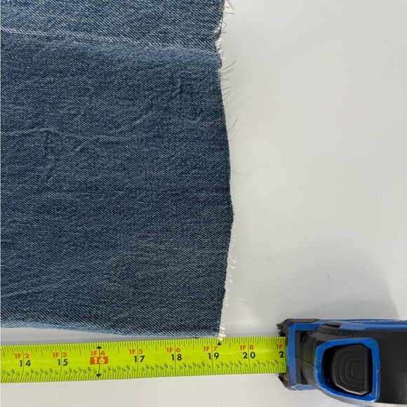 Zara Barrel Wide Leg Denim Cropped Jeans - Picture 9 of 10